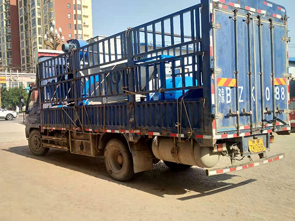 濮陽(yáng)客戶機(jī)器已裝車完畢，老板坐等收貨